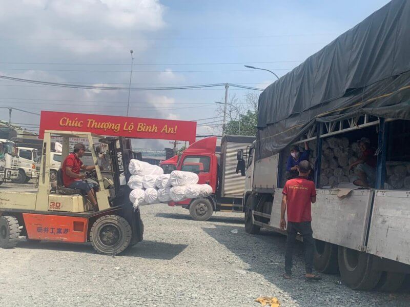 vận chuyển hàng đi sơn la
